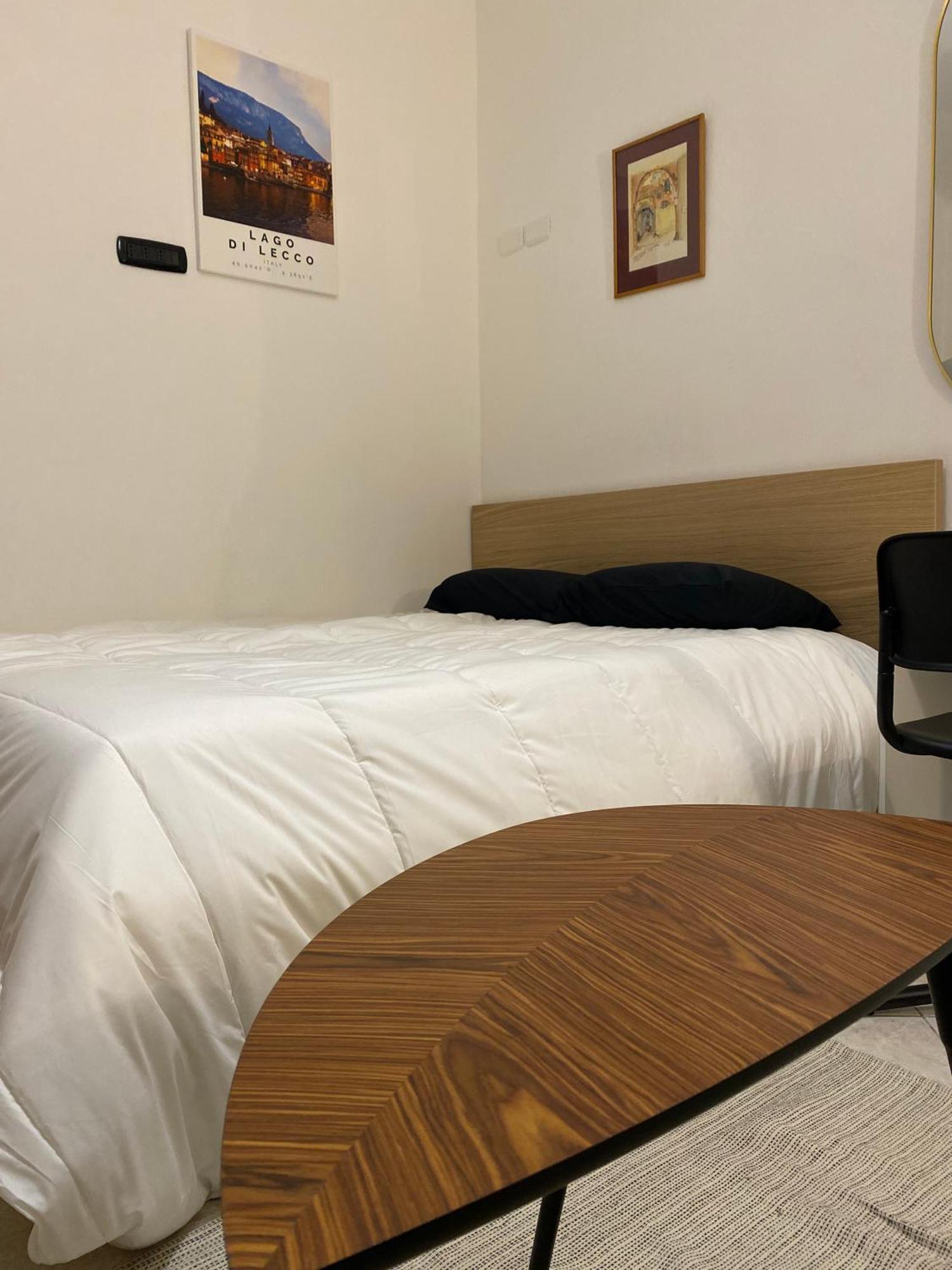 Lake Front Apartments, Lecco Zimmer foto