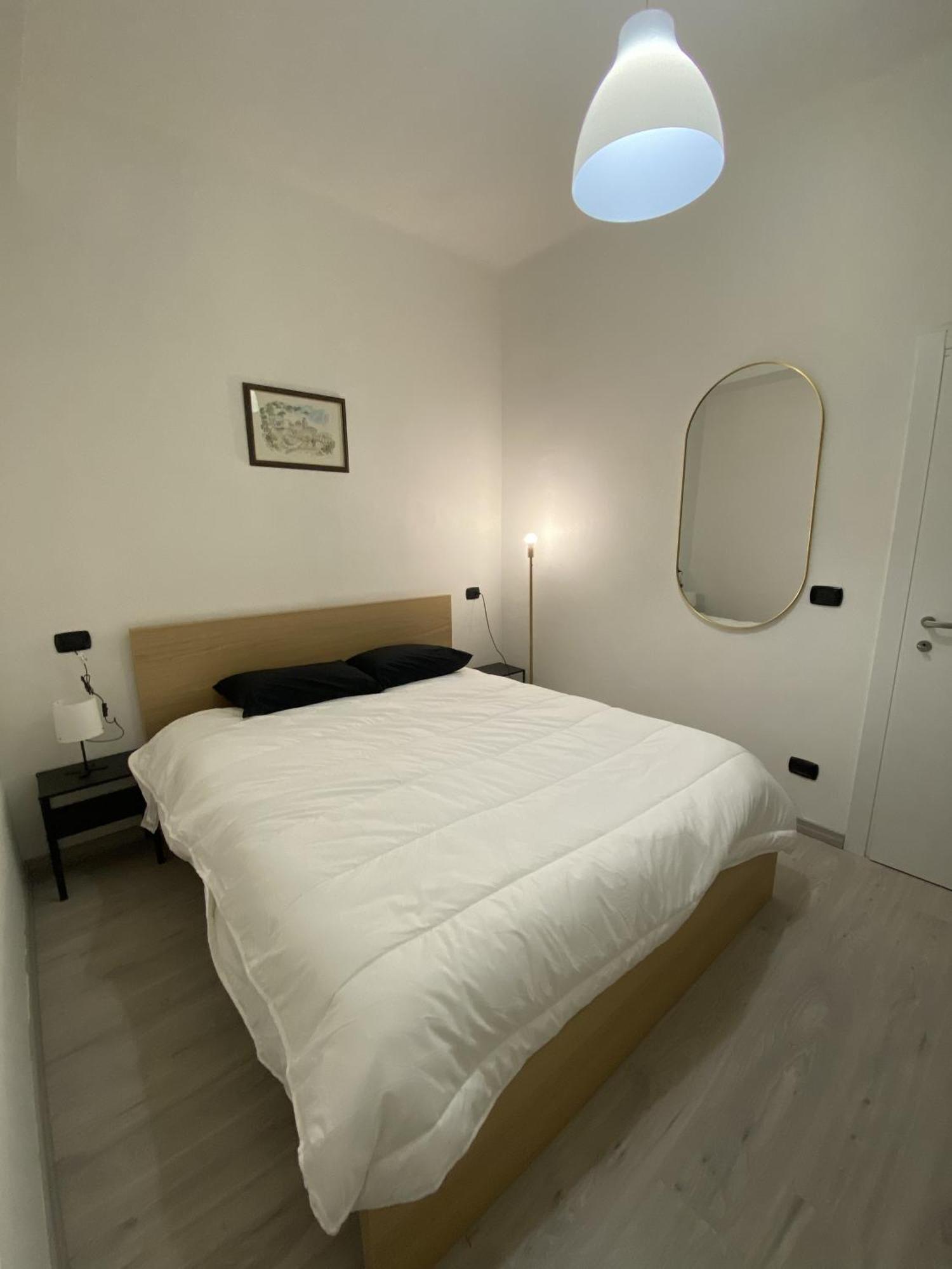 Lake Front Apartments, Lecco Exterior foto